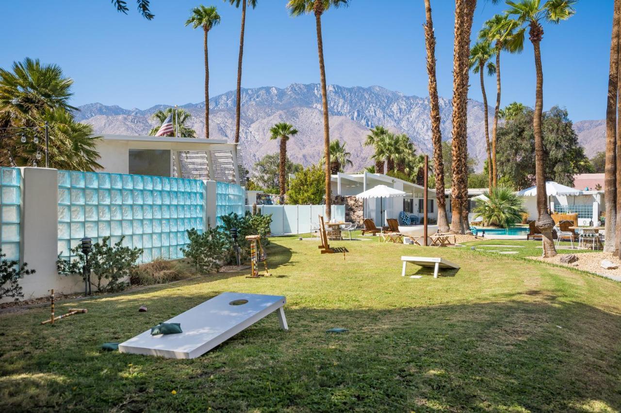 Monkey Tree Hotel By Avantstay Stylish Hotel In Palm Springs W Pool Extérieur photo