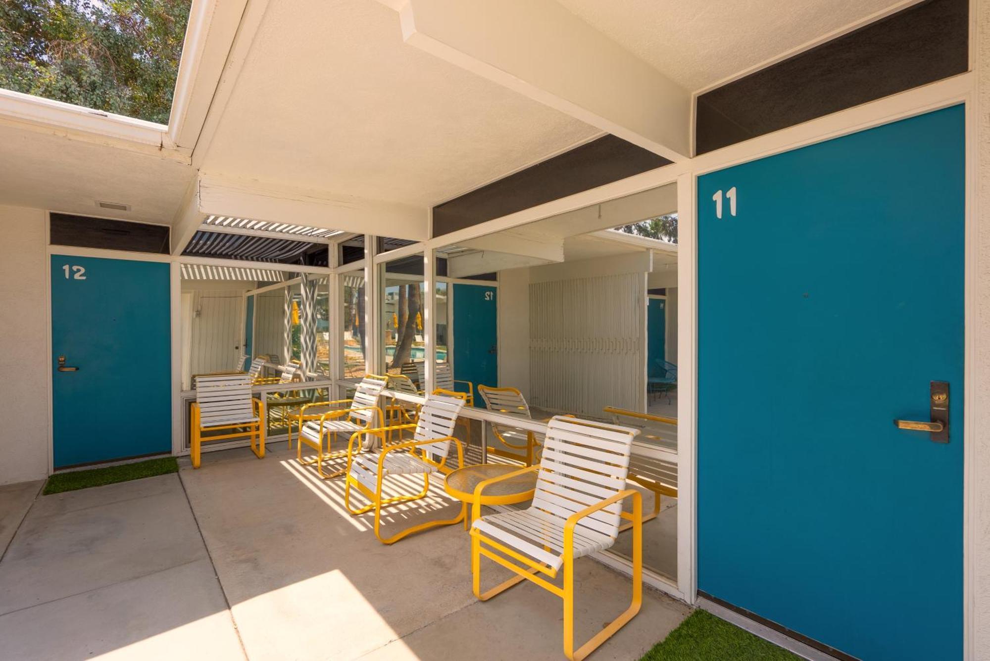 Monkey Tree Hotel By Avantstay Stylish Hotel In Palm Springs W Pool Extérieur photo