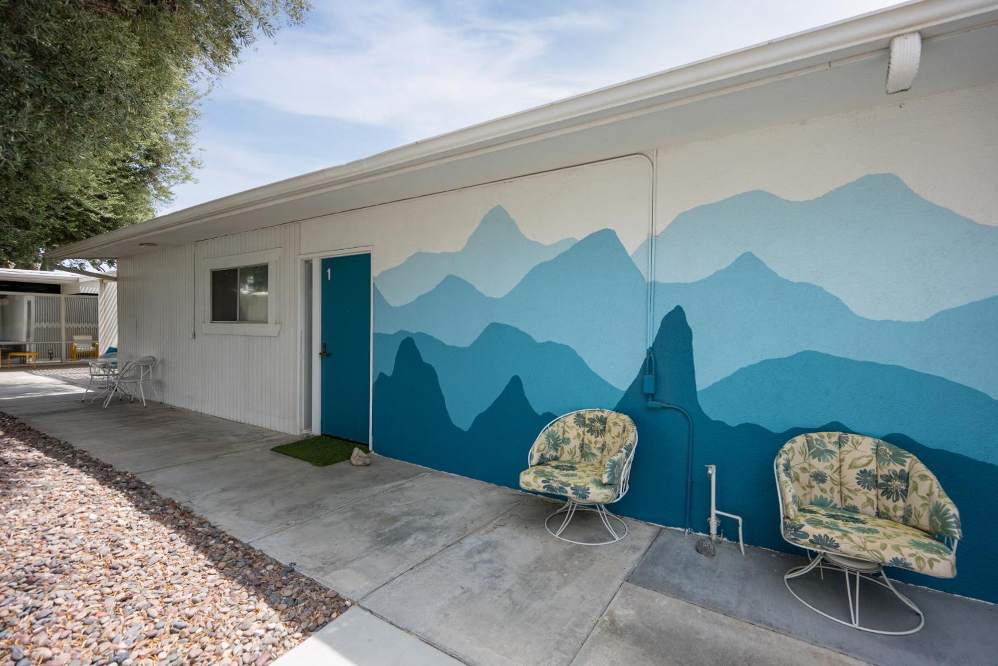 Monkey Tree Hotel By Avantstay Stylish Hotel In Palm Springs W Pool Extérieur photo