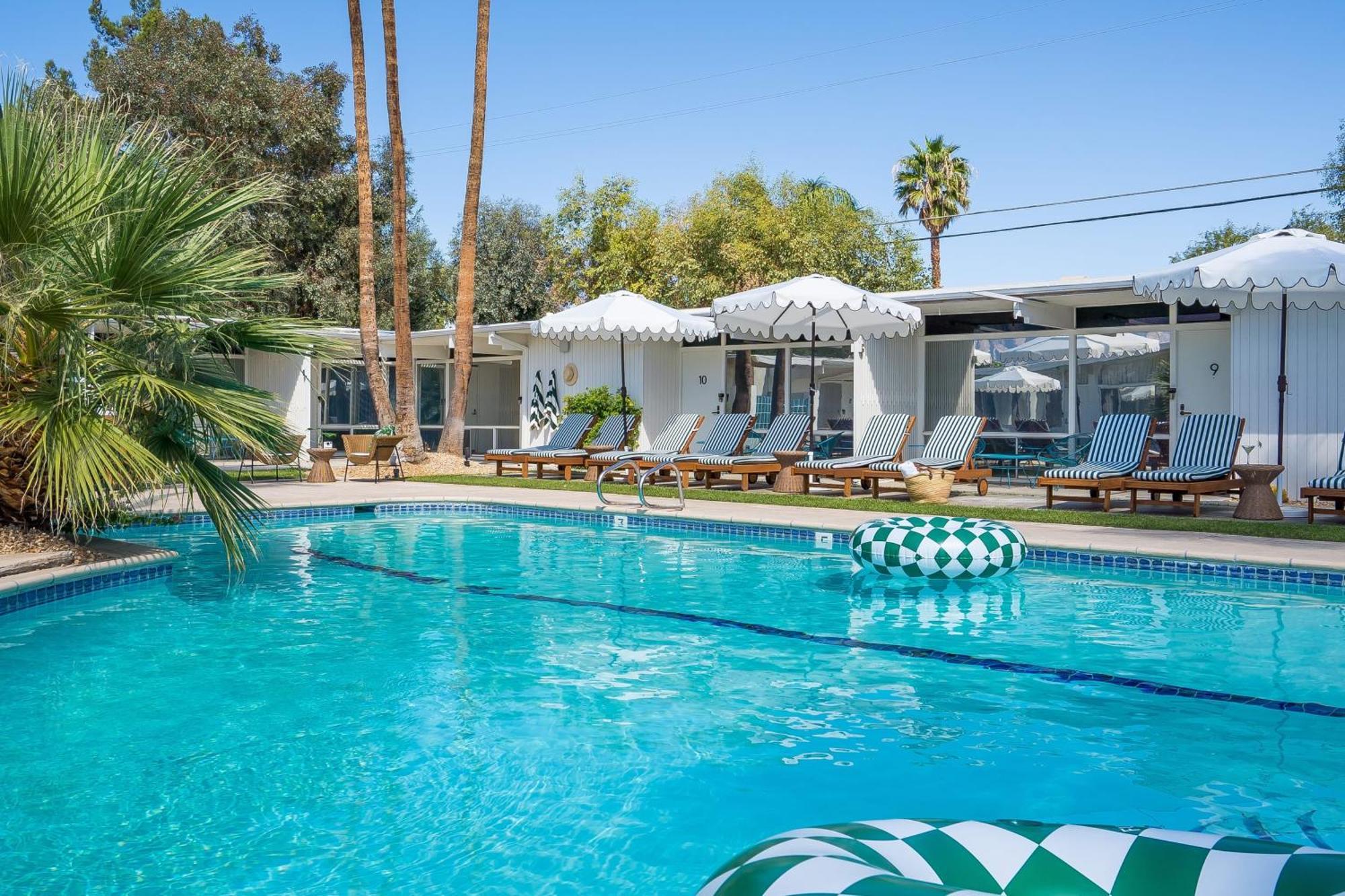 Monkey Tree Hotel By Avantstay Stylish Hotel In Palm Springs W Pool Extérieur photo