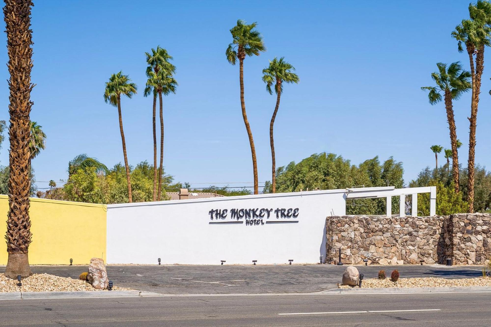Monkey Tree Hotel By Avantstay Stylish Hotel In Palm Springs W Pool Extérieur photo