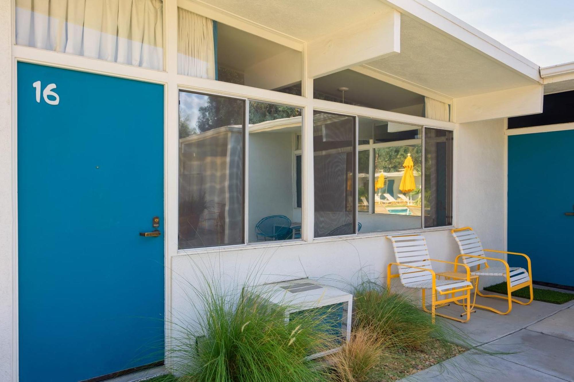 Monkey Tree Hotel By Avantstay Stylish Hotel In Palm Springs W Pool Extérieur photo